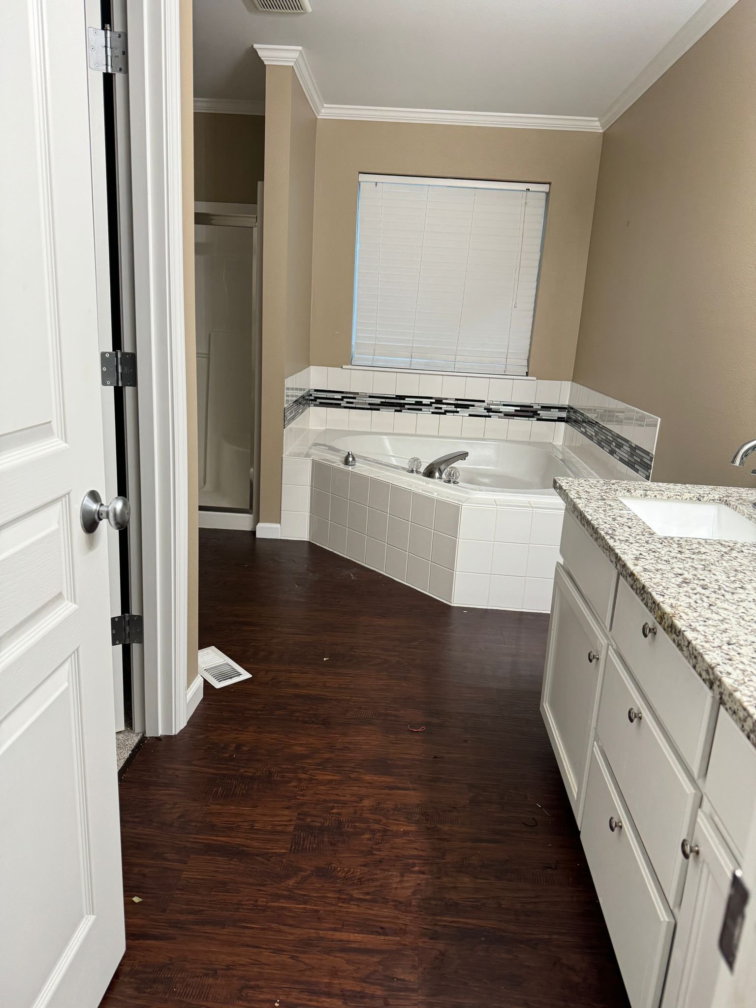 WhatsApp Image 2025-01-06 at 11.08.15 AM (2)