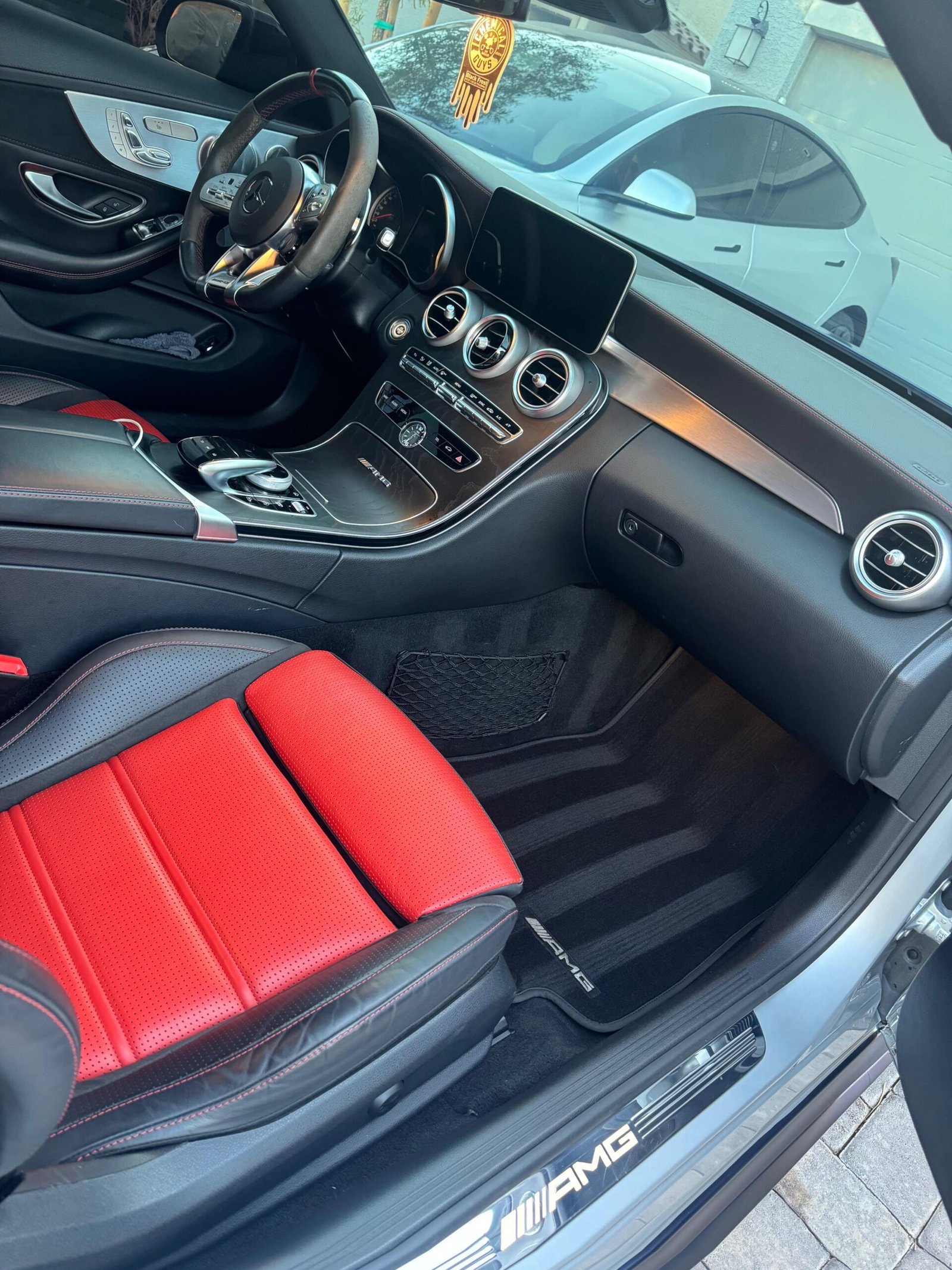 WhatsApp Image 2025-05-19 at 7.02.56 PM (3)