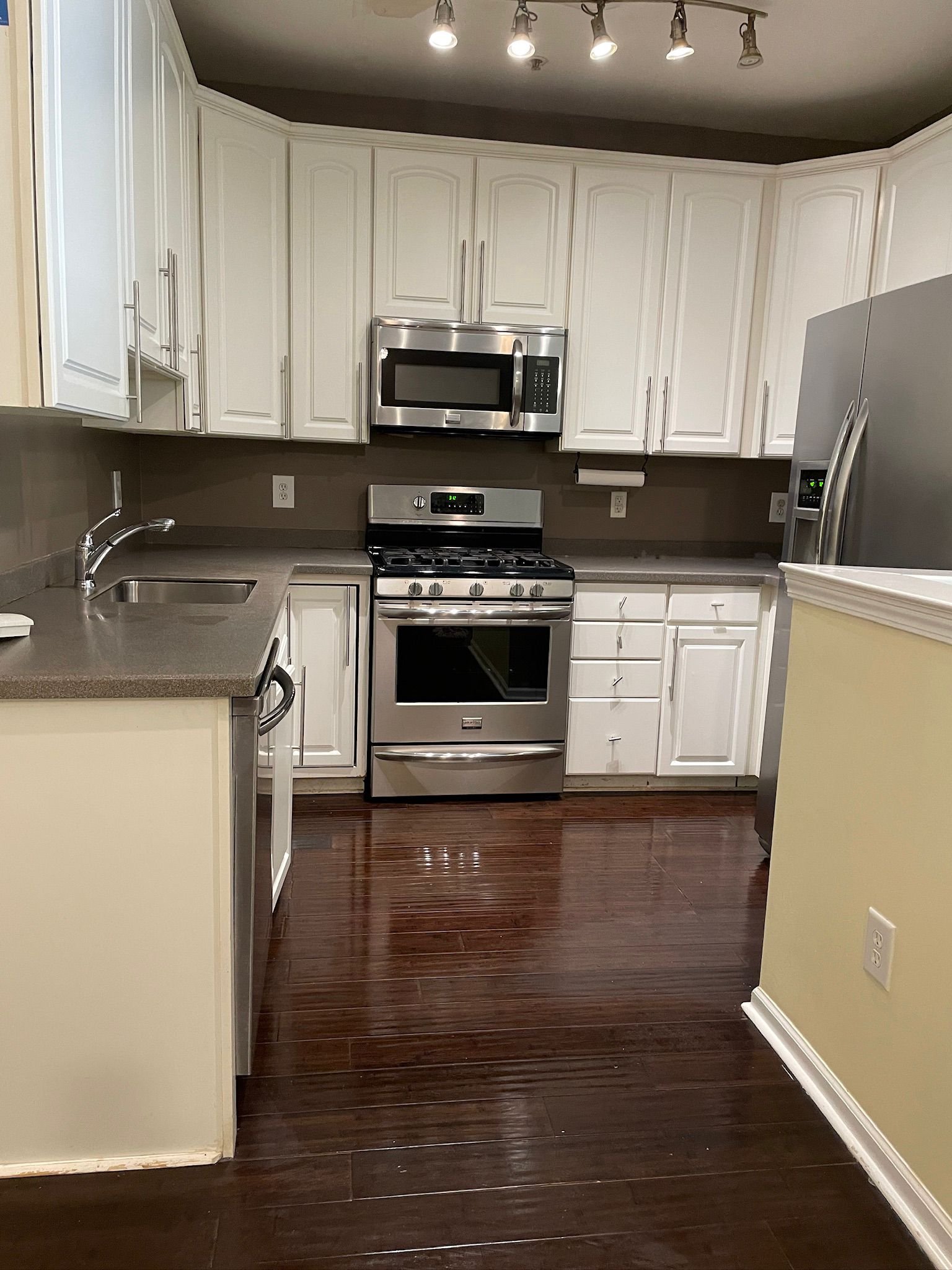 WhatsApp Image 2025-09-09 at 9.13.35 PM (1)